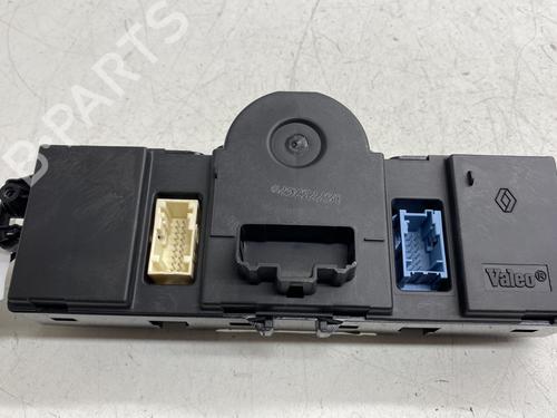 Used Climate control Climate control 26978128 26978128