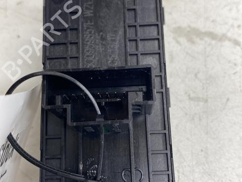 Used Switch Switch VW GOLF VII (5G1, BQ1, BE1, BE2) 2.0 GTI (230 hp) 26683859 26683859