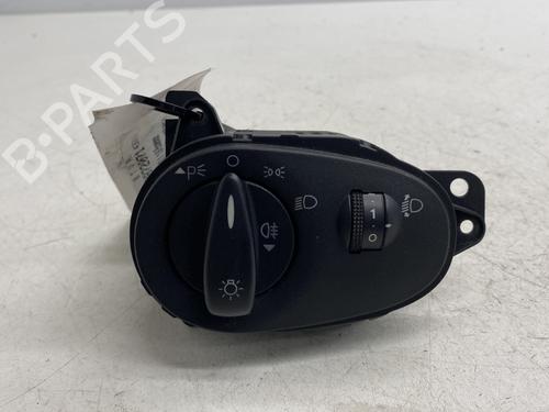 Used Headlight switch FORD FOCUS I (DAW, DBW) 1.6 16V (100 hp) 27819308