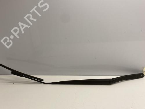 Used Front windshield wiper arm RENAULT CLIO IV (BH_) 0.9 TCe 75 (BHNP) (76 hp) 22851377
