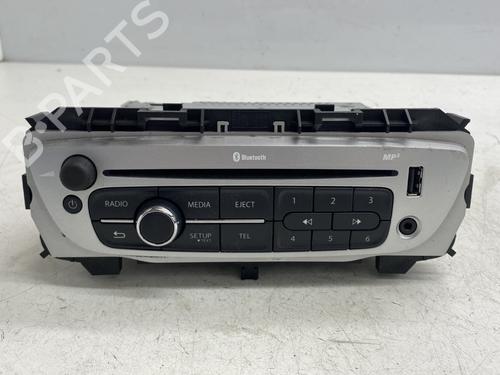 Radio RENAULT TWINGO II (CN0_) 1.2 16V (CN04, CN0B) (75 hp) 29528989