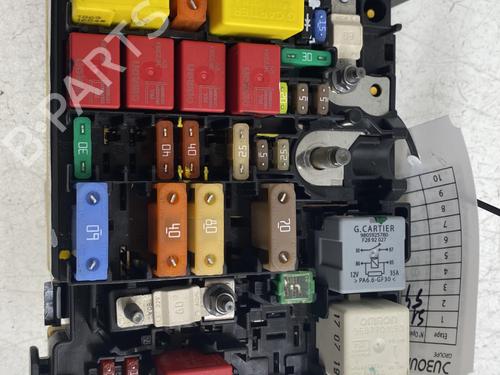Used Fuse box PEUGEOT 3008 II SUV (MC_, MR_, MJ_, M4_) 1.2 THP/ PureTech 130 (MRHNSM, MRHNSU, MRHNSJ, MRHNYW,... (131 hp) 28139642