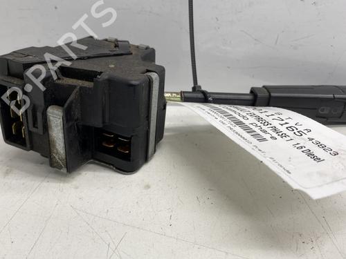 Used Switch Switch RENAULT RAPID Box Body/MPV (F40_, G40_) 1.4 (F40D) (79 hp) 32204372 32204372