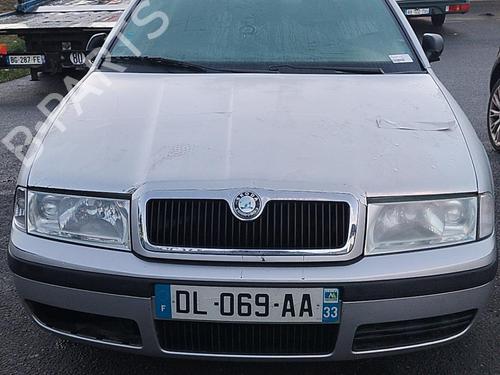 Left headlight SKODA OCTAVIA I (1U2) 1.9 TDI | BP22857187C28 