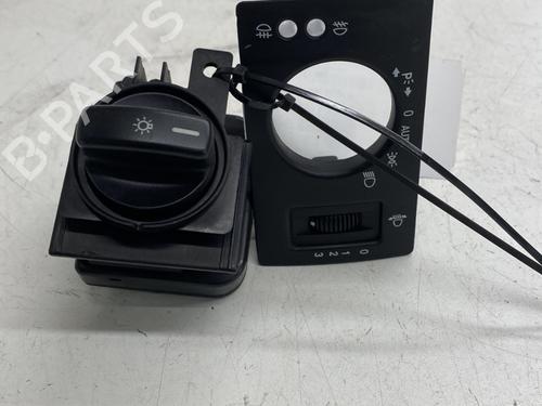 Used Headlight switch MERCEDES-BENZ B-CLASS Sports Tourer (W245) B 180 CDI (245.207) (109 hp) 23831204