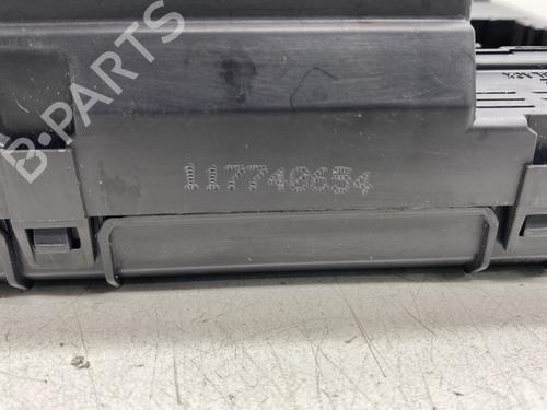 Used Fuse box Fuse box 32204263 32204263