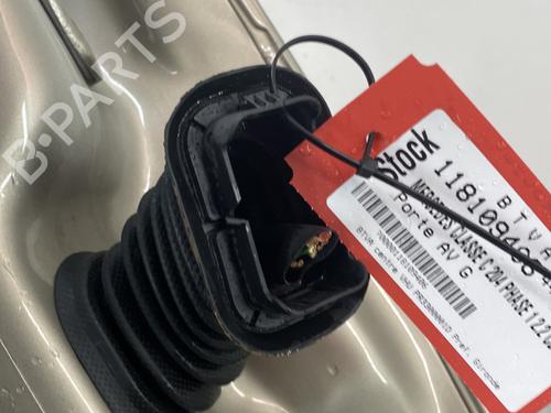 Used Left front door Left front door MERCEDES-BENZ C-CLASS (W204) [2007-2015] 32204271 32204271