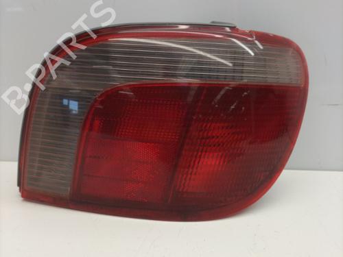 Højre baglygte TOYOTA YARIS (_P1_) 1.0 (SCP10_, SCP10R) (68 hp) 22861950