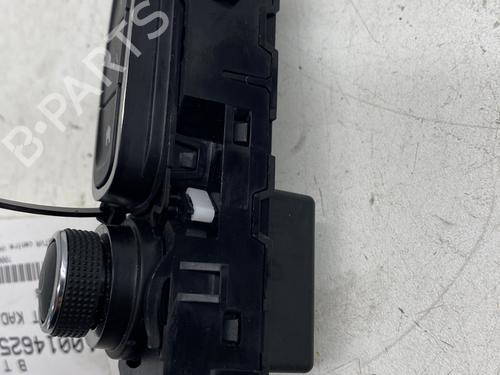 switch-renault-kadjar-ha_-hl_-2015-26274104 main image