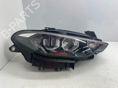 right-headlight-fiat-tipo-saloon-356_-357_-2015-37202255 main image