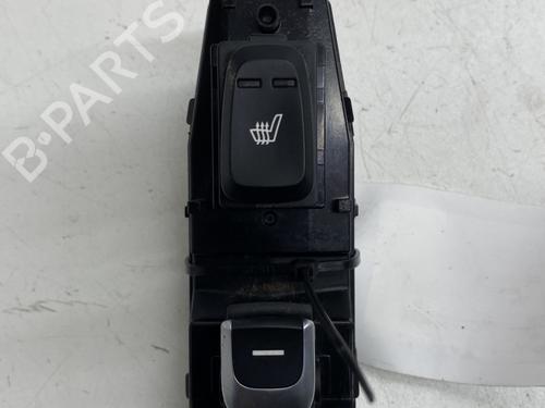 Used Right rear window switch KIA SPORTAGE IV (QL, QLE) 1.6 CRDi Eco-Dynamics+ (136 hp) 22859805