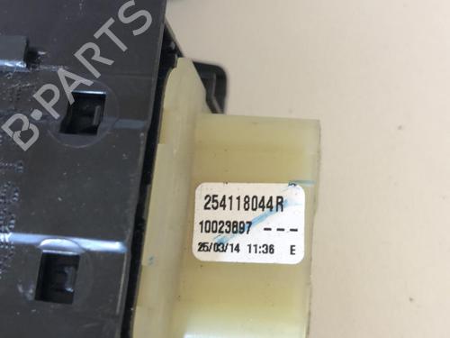 Used Left front window switch Left front window switch RENAULT CLIO IV (BH_) 0.9 TCe 90 (BHNF, BHMA, BHMH, BHJK, BHJR) (90 hp) 22857730 22857730