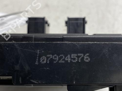 Fuse box PEUGEOT 206+ (2L_, 2M_) 1.4 HDi eco 70 | BP27586325E1