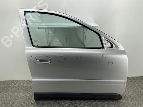 Used Right front door Right front door 22857303 22857303
