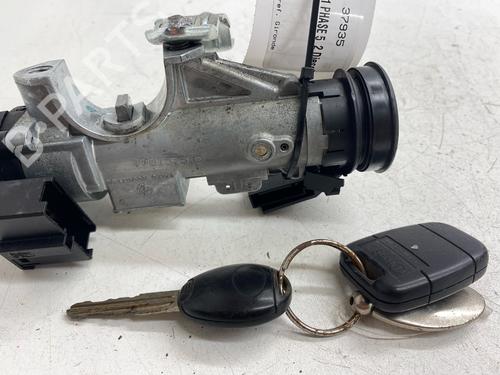 Used Ignition barrel Ignition barrel LAND ROVER FREELANDER I (L314) 2.0 Td4 4x4 (112 hp) 34460161 34460161