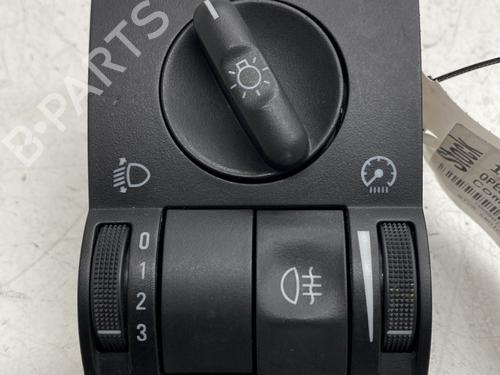 Used Headlight switch OPEL CORSA C (X01) 1.3 CDTI (F08, F68) (70 hp) 25214101