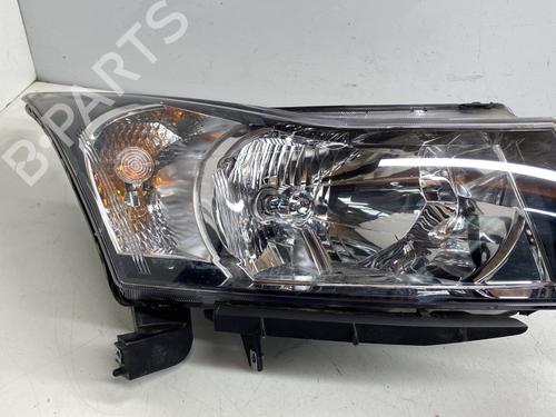 Used Right headlight CHEVROLET CRUZE Hatchback (J305) 2.0 CDI (163 hp) 24233810