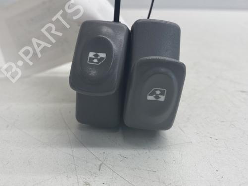 Used Right front window switch RENAULT TWINGO I (C06_) 1.2 16V (C06C, C06D, C06K) (75 hp) 22860821
