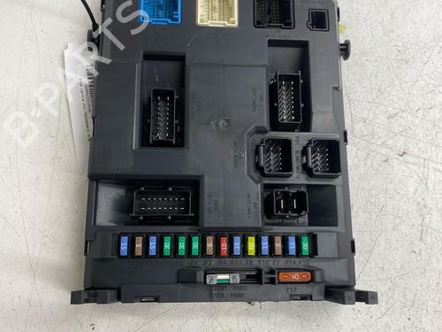 Used Fuse box Fuse box 38032408 38032408