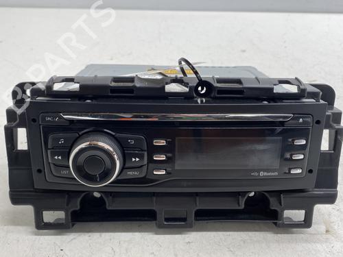 Autoradio für PEUGEOT 208 I (CA_, CC_) 1.0 VTi (68 hp) 32384267