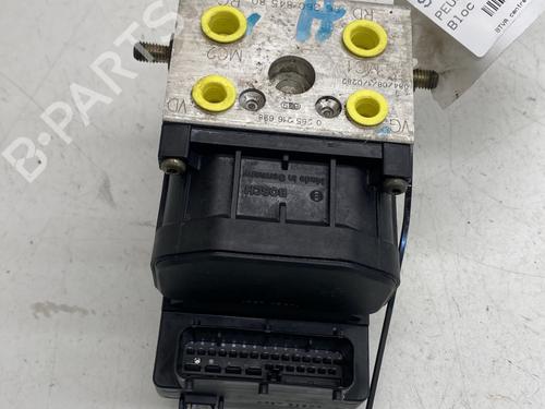 Used ABS pump PEUGEOT 306 Hatchback (7A, 7C, N3, N5) 2.0 HDI 90 (90 hp) 22858984