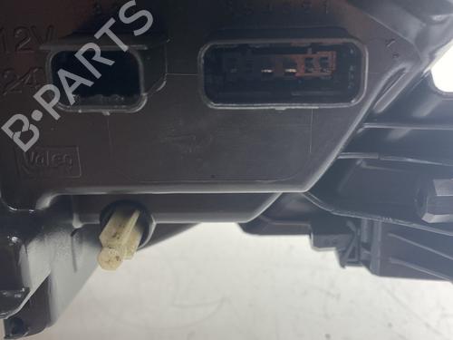 Used Right headlight Right headlight RENAULT LAGUNA III (BT0/1) 2.0 dCi (BT01, BT08, BT09, BT0E, BT0K, BT12, BT1C, BT1D,... (150 hp) 23831694 23831694
