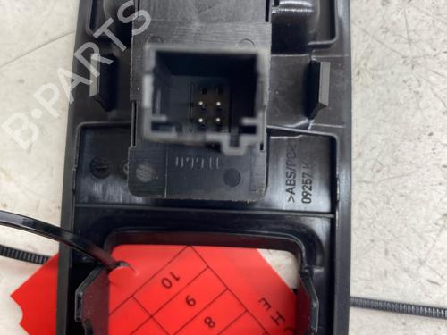 Used Right front window switch Right front window switch 38332282 38332282