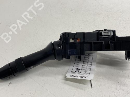 switch-toyota-prius-liftback-_w2_-2003-2004-2005-2006-2007-2008-2009-2010-26686411 main image