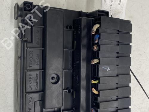 Fuse box CITROËN C5 III (RD_) | BP26274283E1 - Image 3