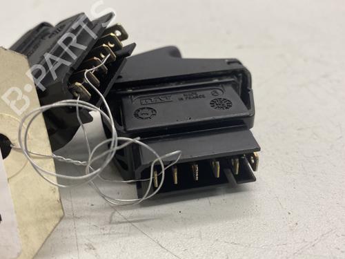 Used Switch Switch RENAULT MEGANE I (BA0/1_) 1.6 16V (BA04, BA0B, BA11, BA1J, BA16, BA19, BA1K, BA1V,... (107 hp) 22860475 22860475