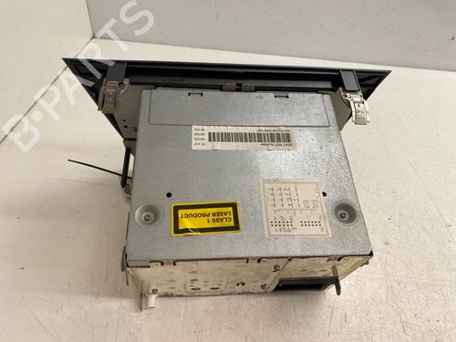Used Radio Radio 37471996 37471996