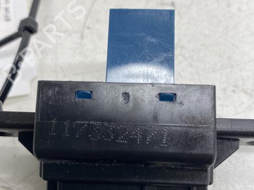 Used Switch Switch PEUGEOT 308 II (LB_, LP_, LW_, LH_, L3_) 1.6 BlueHDi 120 (120 hp) 30769973 30769973