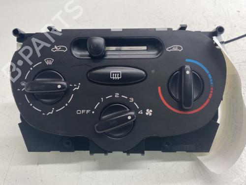 Used Climate control Climate control PEUGEOT 206 Hatchback (2A/C) 1.1 i (60 hp) 22861088 22861088