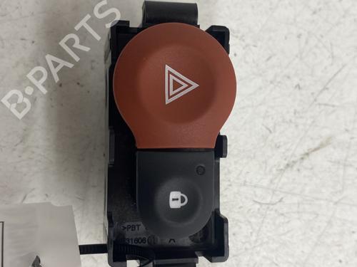 warning-switch-renault-twingo-iii-bcm_-bca_-2014-28351817 main image