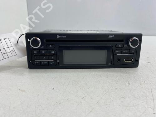 Bilradio Bilradio DACIA DUSTER (HS_) 1.5 dCi (HSMC) (107 hp) 34504950 34504950