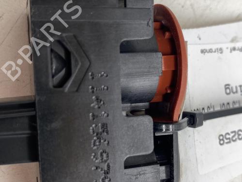 Used Warning switch Warning switch RENAULT KANGOO / GRAND KANGOO II (KW0/1_) 1.5 dCi 110 (KW06, KW12) (110 hp) 32858567 32858567