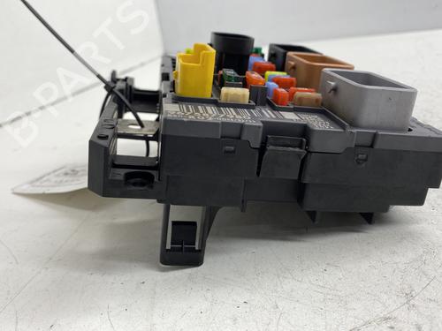 Used Fuse box Fuse box CITROËN C5 III (RD_) 2.0 HDi 140 (RDRHF8, RDRHFA, RDRHA8, RDRHAJ) (140 hp) 33615589 33615589