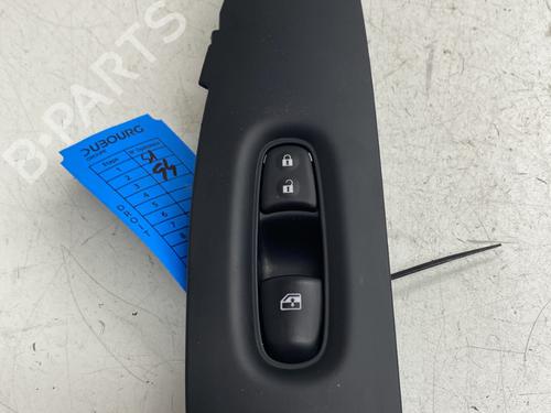 Used Left front window switch NISSAN QASHQAI II (J11, J11_) 1.5 dCi (116 hp) 30409549