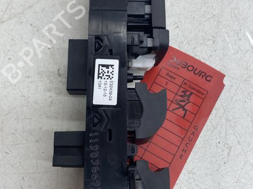 left-front-window-switch-renault-megane-iv-hatchback-b9amn_-2015-31887327 main image
