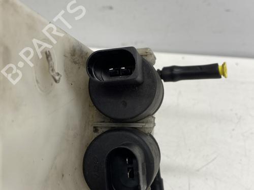 Windscreen washer tank BMW X3 (E83) 2.0 d | BP23831385C113