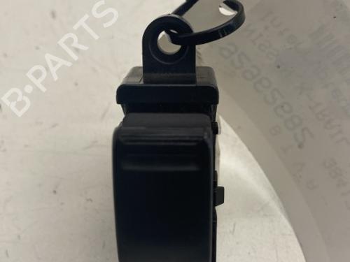 Used Switch NISSAN X-TRAIL I (T30) 2.5 4x4 (165 hp) 22860637