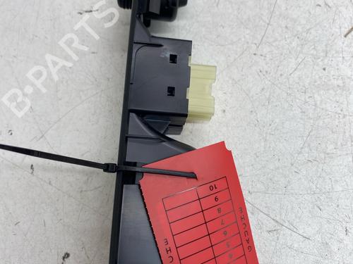 left-front-window-switch-renault-twingo-iii-bcm_-bca_-2014-37741618 main image