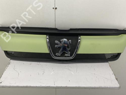 Used Grille PEUGEOT BOXER Van (244) 2.2 HDi (101 hp) 22856386