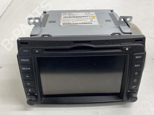 Used Display monitor KIA SPORTAGE III (SL) 1.7 CRDi (116 hp) 24233731