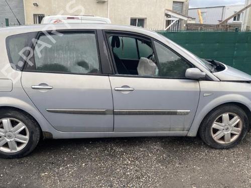 Højre foran tåkelykt RENAULT SCÉNIC II (JM0/1_) 2.0 (JM05, JM0U, JM1N, JM1U, JM2V) | BP22860858C31 