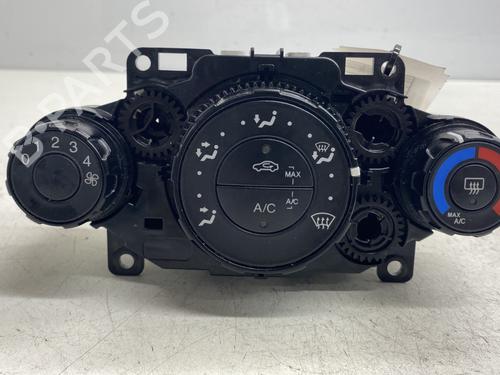 AC-Styringsenhed/Manøvreenhed FORD FIESTA VI (CB1, CCN) 1.5 TDCi (75 hp) 29139090