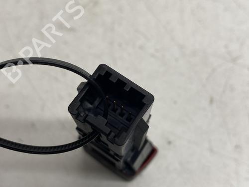 warning-switch-mazda-2-de_-dh_-2007-2008-2009-2010-2011-2012-2013-2014-2015-26274447 main image