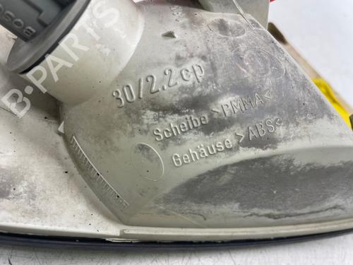 left-front-indicator-audi-a4-b5-8d2-1994-1995-1996-1997-1998-1999-2000-2001-40053808 main image