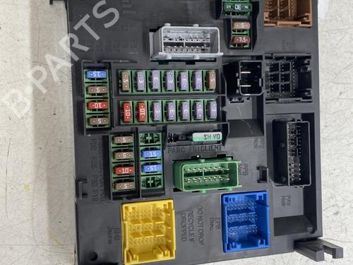 fuse-box-citroen-c4-picasso-ii-2013-34149436 main image
