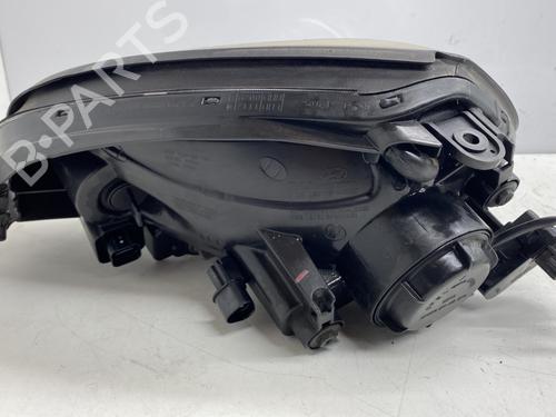 Right headlight HYUNDAI TUCSON (JM) 2.0 CRDi All-wheel Drive | BP22859342C29 